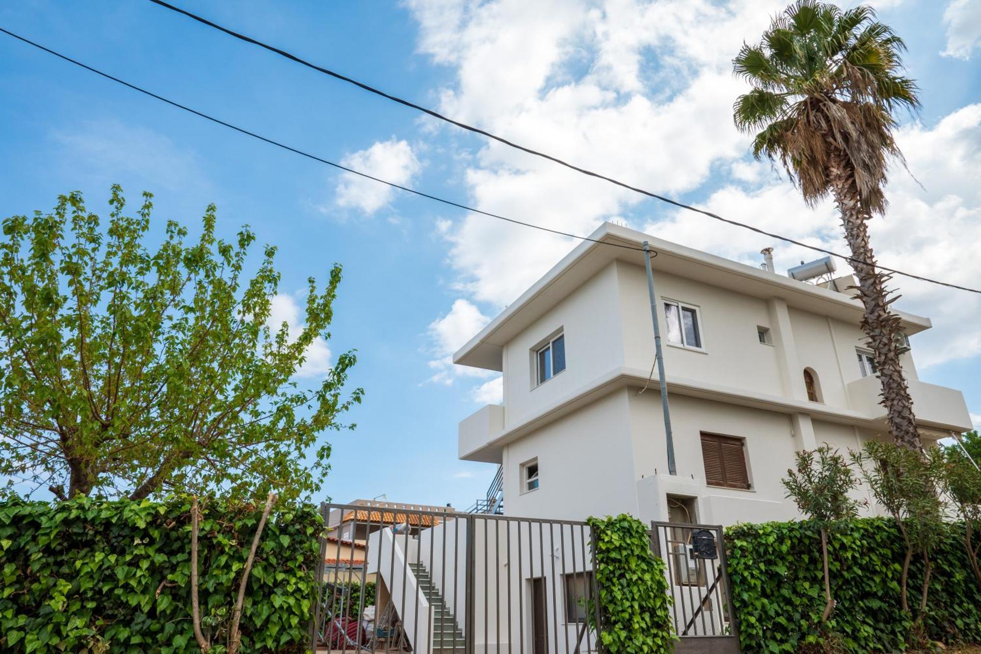 Airport Palmtree Apartments - 15Min From Airport Artemida  Exterior photo